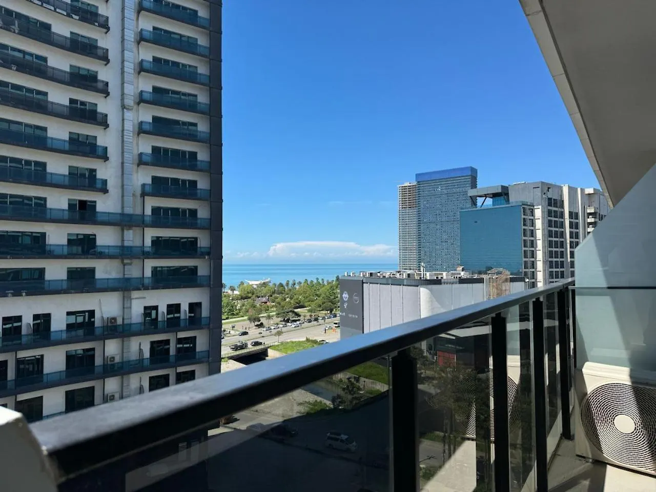Apartment Modern Studio, Park & Sea View Batumi Georgia